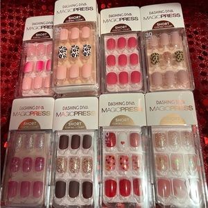 DASHING DIVA PRESS ON SHORT NAILS